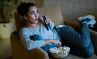 کاهش استرس با تماشای سریالها