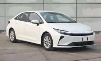 تویوتا کرولا