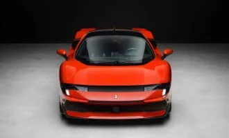 فراری تستاروسا