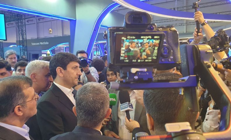 وزیر ارتباطات قول داد: بهبود کیفیت خدمات اپراتورها تا شب عید
