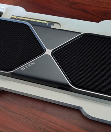 آمازون به‌جای کارت گرافیک RTX 5080 برای یک مشتری آجر ارسال کرد