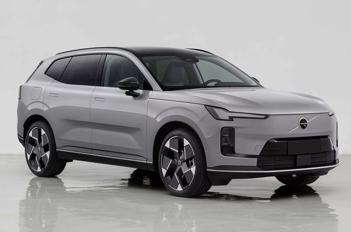 ولوو XC70 پلاگین هیبرید