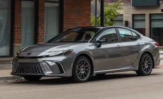 تویوتا GR کمری