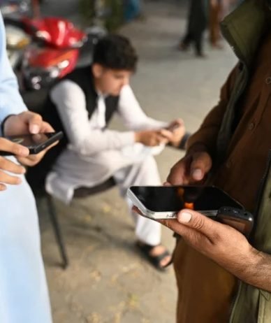 طالبان شبکه‌های اجتماعی را فیلتر کرد