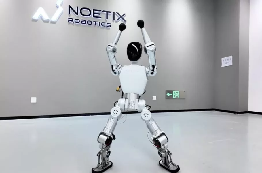 ربات انساننما