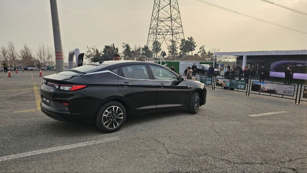 فروش اقساطی KMC EJ7+