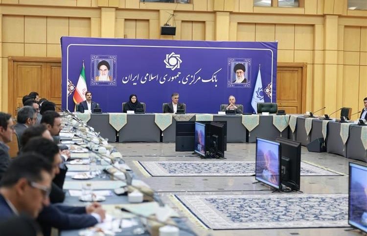 جلسه سه‌ساعته بانک مرکزی با فین‌تک‌ها؛ روایت تسهیل در سایه کنترل