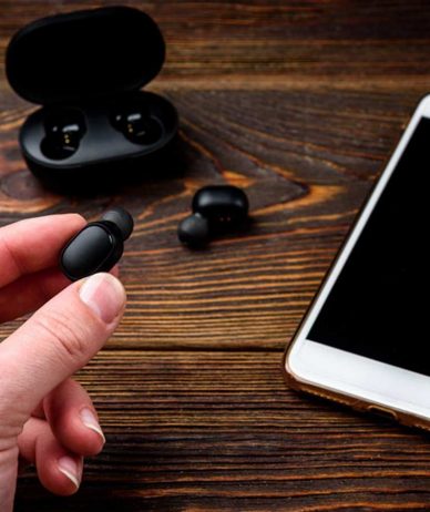 تنظیمات هندزفری بلوتوث در اندروید؛ آموزش کامل و بهترین برنامه‌ها
