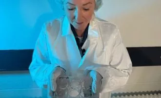 کامپیوتر با سلول‌های زنده