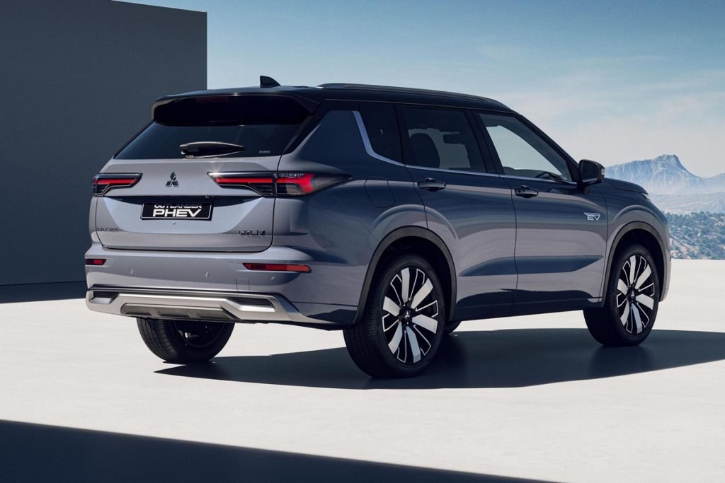 میتسوبیشی اوتلندر پلاگین هیبریدی