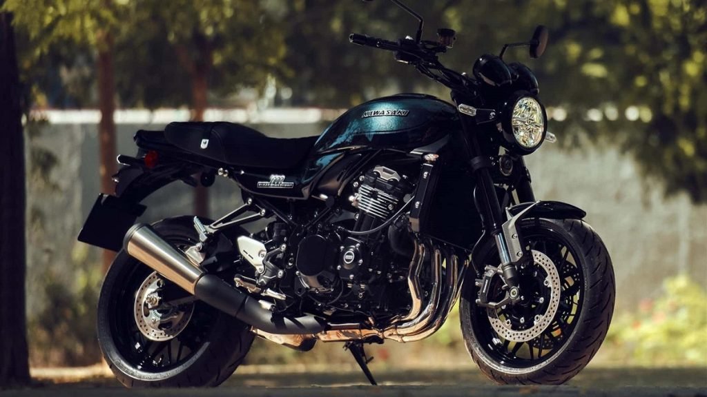 کاوازاکی Z900RS