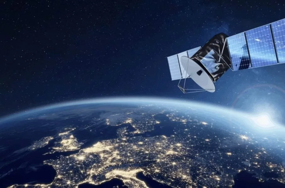 ورقه‌های مسطح برای ماهواره‌ها