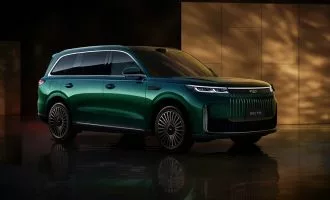 چری فالوین T11 با تراشه انویدیا و برد ۱۴۰۰ کیلومتر وارد بازار چین شد