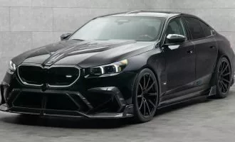 بی‌ ام‌ و M5 منصوری