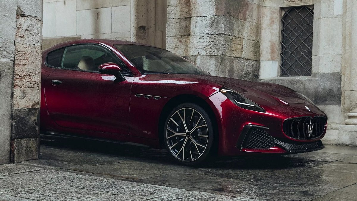 نسخه‌های جدید مازراتی گرن توریسمو و گرن کابریو با صدای بهبودیافته معرفی شدند