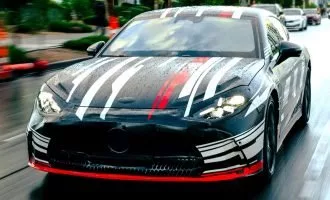 مرسدس GT 4-Door