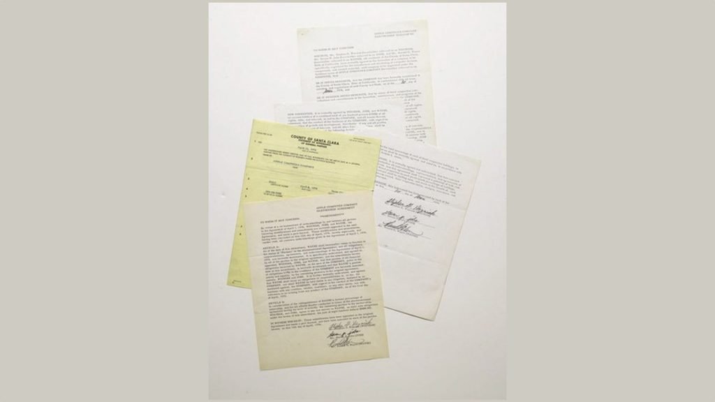 اسناد تأسیس اپل