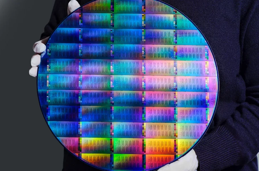 رونمایی از چیپ کوانتومی نوری چین: 1000x سریع‌تر از GPU