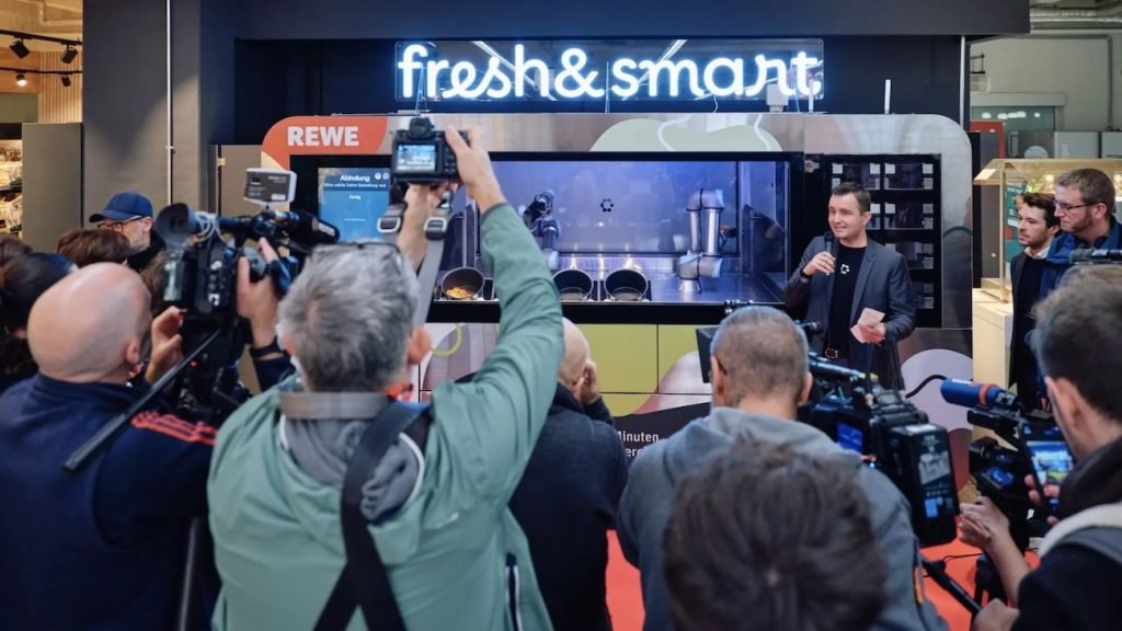 آشپزخانه رباتیک Circus