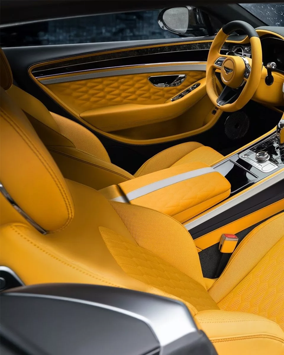 بنتلی کانتیننتال GT منصوری