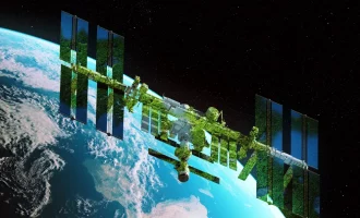 خزه روی سطح ایستگاه فضایی