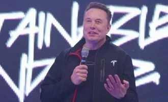 نظرات ایلان ماسک درباره اپتیموس و فقر