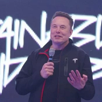 نظرات ایلان ماسک درباره اپتیموس و فقر