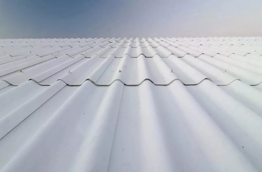 پوشش سقف برای برداشت آب و دفع نور خورشید