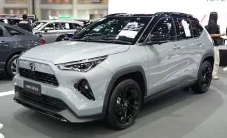 تویوتا یاریس کراس