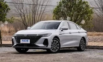 آریزو ۸ هیبرید