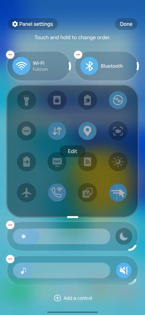 One UI 8.5
Fully customizable Quick Panel