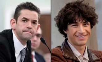 رئیس ناسا و متیو پاز