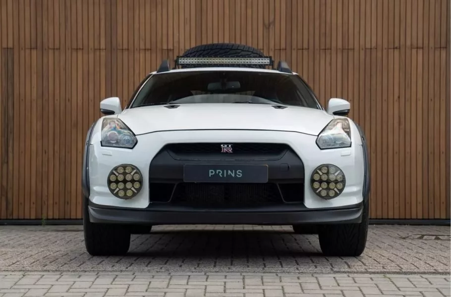 نیسان GT-R آفرودی