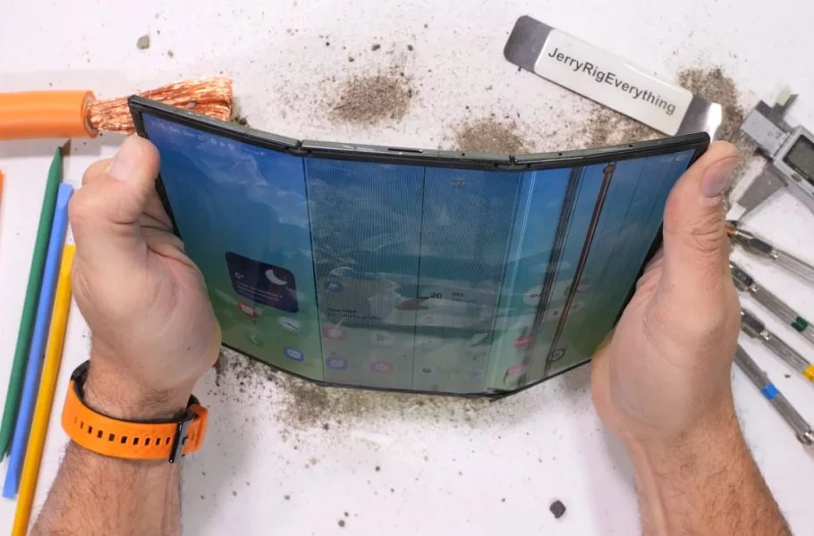 گلکسی Z TriFold