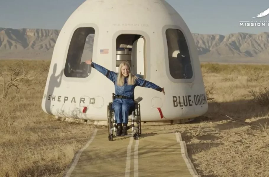 سفر اولین فرد معلول به فضا با بلو اوریجین