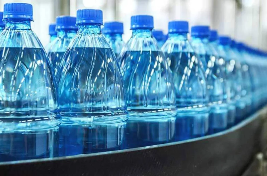 آب بطری‌های پلاستیکی