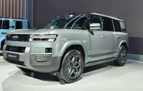 بی‌وای‌دی Ti7