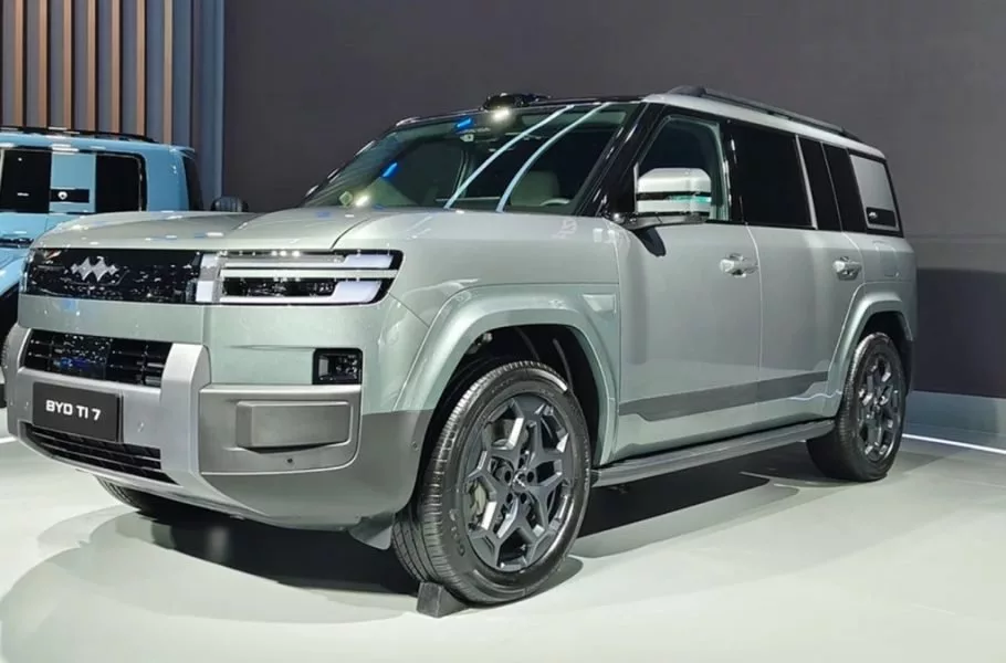 بی‌وای‌دی Ti7