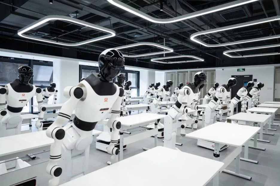 مدرسه ربات‌های انسان‌نما در چین