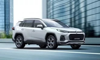 سوزوکی اکراس