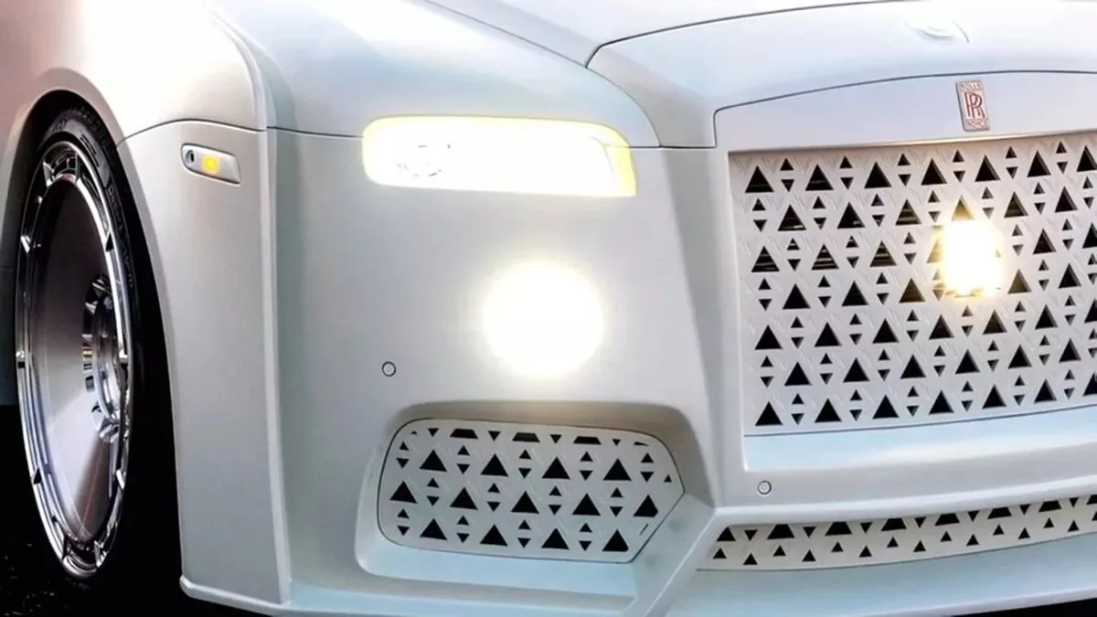 رولزرویس داون با تیونینگ ونوم رونمایی شد؛ خودرویی برای گروهی اندک