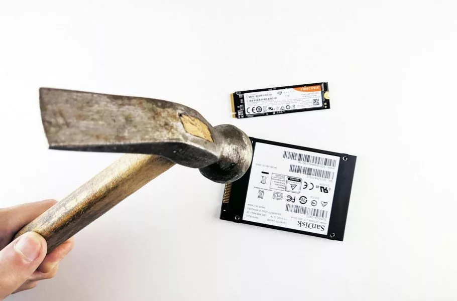 ابراز پشیمانی گوگل AI بعد از حذف تصادفی کل پارتیشن