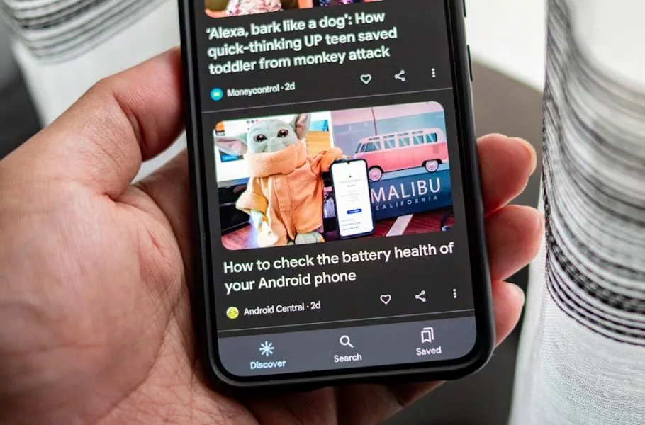 تجربه گفت‌وگومحور شدن جستجو گوگل در موبایل