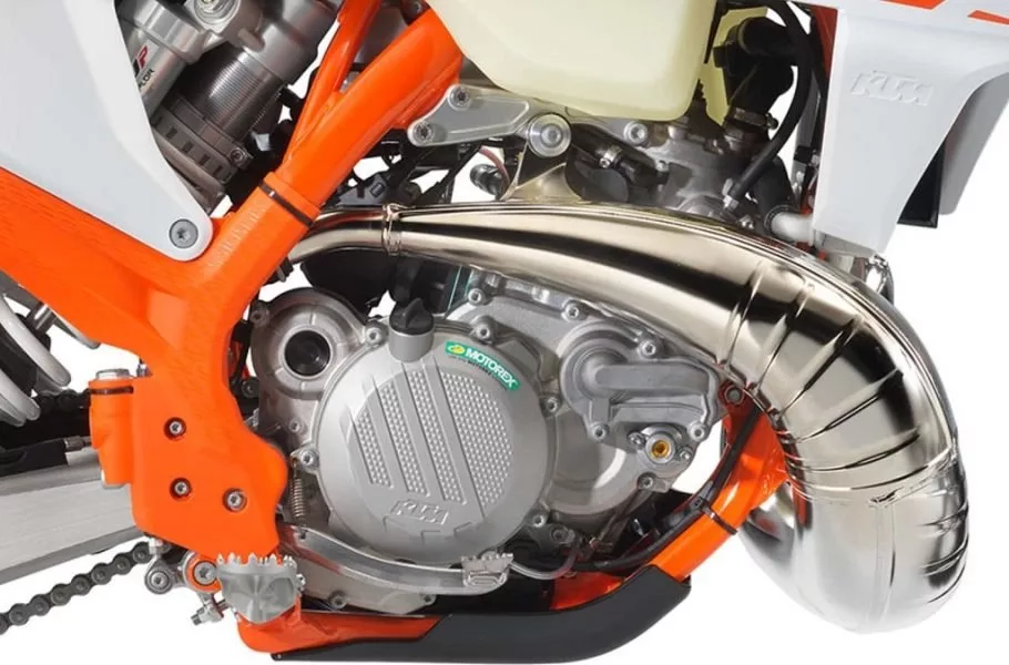 موتور دوزمانه