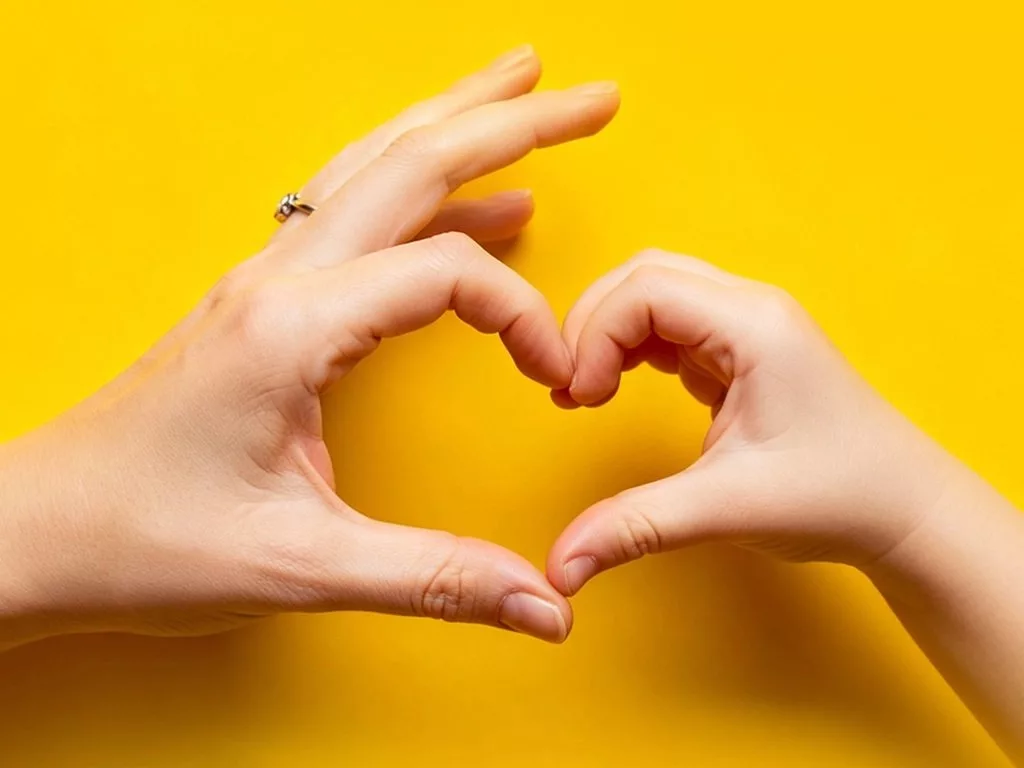 بسته اینترنت تخفیفی و مکالمه رایگان ایرانسل به مناسبت روز مادر