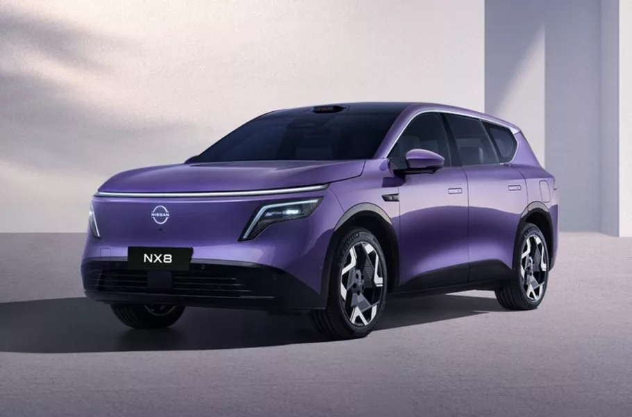 نیسان NX8
