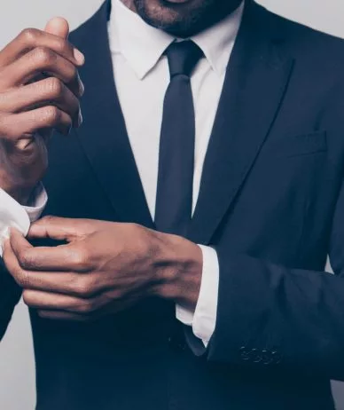 کارمند کت‌شلواری