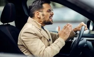 فحش دادن در حین رانندگی