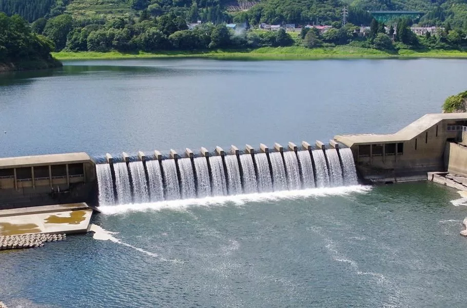 تبخیر آب سدها