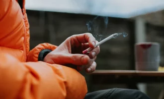 دود دست‌سوم سیگار